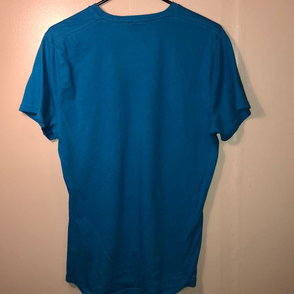 hollister tshirt - Picture 3 of 3